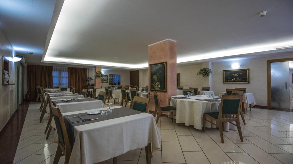 La Fonte Hotel Ome Экстерьер фото